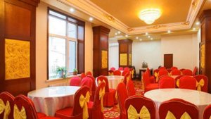 Yi Zheng Holiday Hotel - Dalian - China