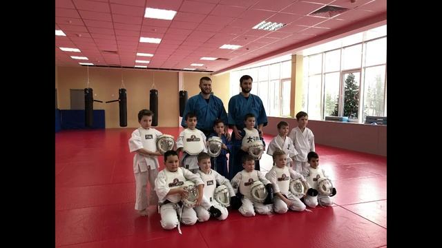 Поздравляем нашего тренера по КУДО с днем рождения. смотреть онлайн