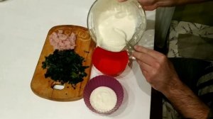 Творожная запеканка со шпинатом и курицей.