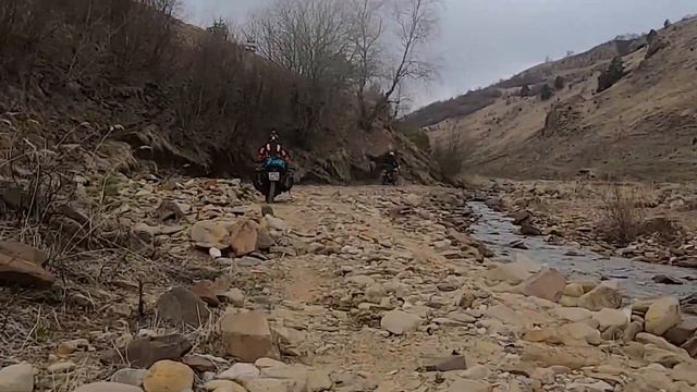 Приэльбрусье на мото | На турэндуро по Приэльбрусью | Хасаут смотреть онлайн