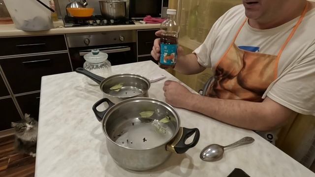 Поехал за клюквой, но пришлось мариновать грибы. смотреть онлайн