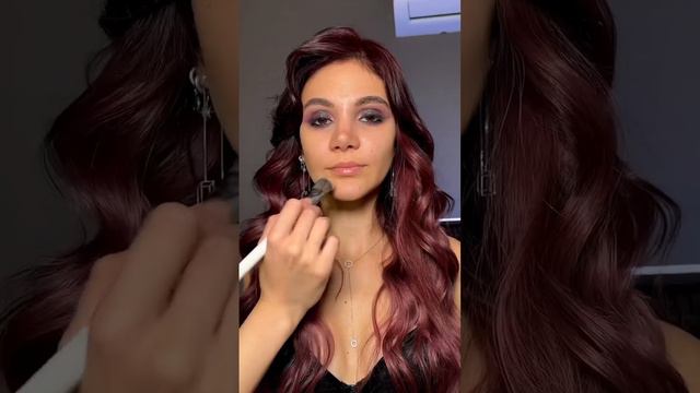 Вечерний smokey eyes в благородном винном оттенке 🍇 #makeup #makeuptutorial #beauty