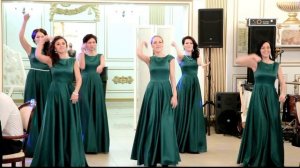 Танец от подружек на свадьбе