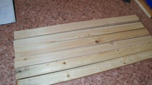 Полочка для обуви своими руками. Новая жизнь старым доскам.