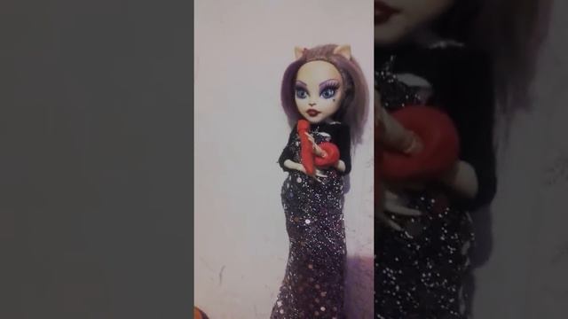 Катрин поёт песню Глюкозы/ Моестер хай/ смотреть онлайн