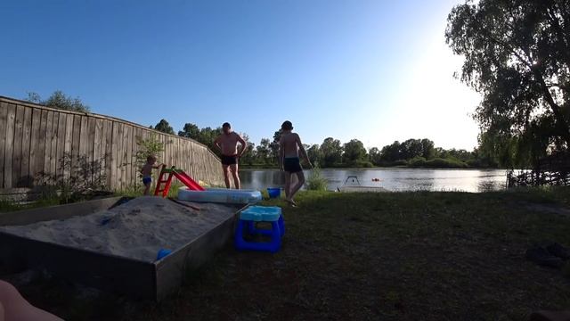 НАПАЛА ЗМЕЯ НА ДАЧЕ? смотреть онлайн