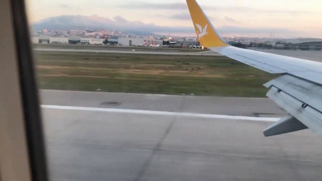 Стамбул с высоты. Очень красивый вид с самолета. смотреть онлайн