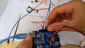 How to make Hc-sr04 , Servo 9g Auto gate, Buzer and Arduino