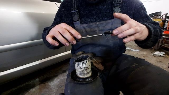 Peugeot 307 SW  Замена опоры передней стойки Фильтра салона смотреть онлайн