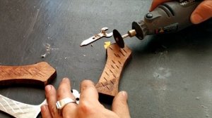 Как сделать рогатку ? Какую резинку использовать!