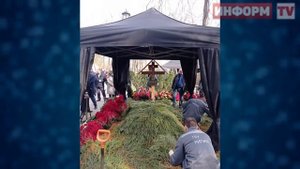 СЛУЧИЛОСЬ ЧП! Этим утром! Раскопали могилу Владимира Жириновского