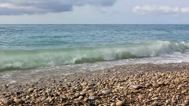 Морские волны, Берег Чёрного моря, Абхазия, Гудаута