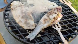 СИБАС НА ГРИЛЕ: что вкуснее сибас или пангасиус на мангале от Менс Китч. #сибаснагриле  #сибас