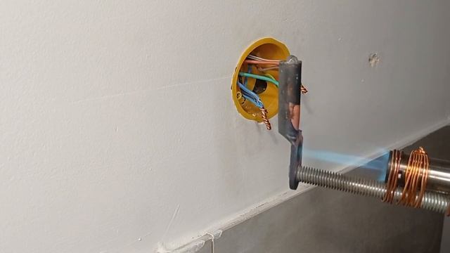 Быстрая распайка скруток распределительной коробки