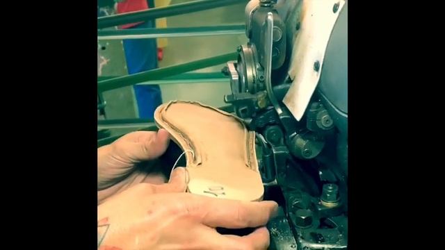 Enzo Bonafé Shoes - HOW IT'S MADE смотреть онлайн