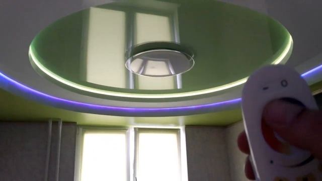 Красивый двухуровневый натяжной потолок фирмы Эверест смотреть онлайн