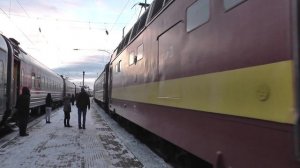 Электровоз ЧС4Т-310 со скорым поездом Киров - Нижний Новгород