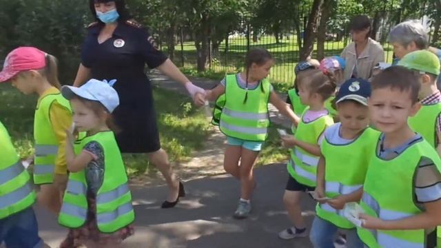 С днем рождения, светофор! смотреть онлайн