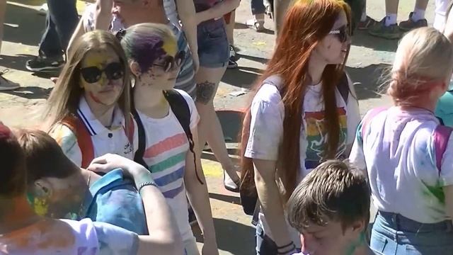 Фестиваль красок ColorFest в Абакане смотреть онлайн