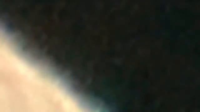 Что то странное засняли в небе Смотрим срочно!!! смотреть онлайн