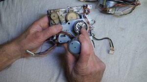 Тех. уголок Винтика и Шпунтика. О моторах BFB2L81 и SHW2L магнитолы Sharp GF-800