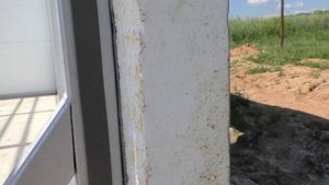 Тёплый угол в гараже из сэндвич-панелей.