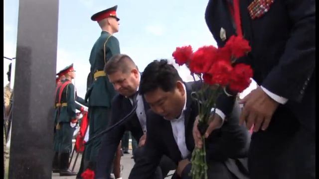 ОТКРЫТИЕ ПАМЯТНОЙ СТЕЛЫ ВОИНАМ КАЛМЫКАМ ЗАЩИТНИКАМ СТАЛИНГРАДА (ВИДЕО ЧАСТЬ №2) смотреть онлайн