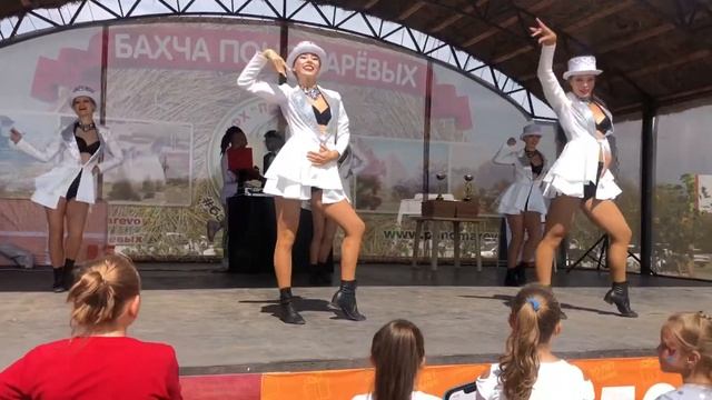 Шоу балет Princess show, г.Краснодар, номер "Леди джаз" смотреть онлайн