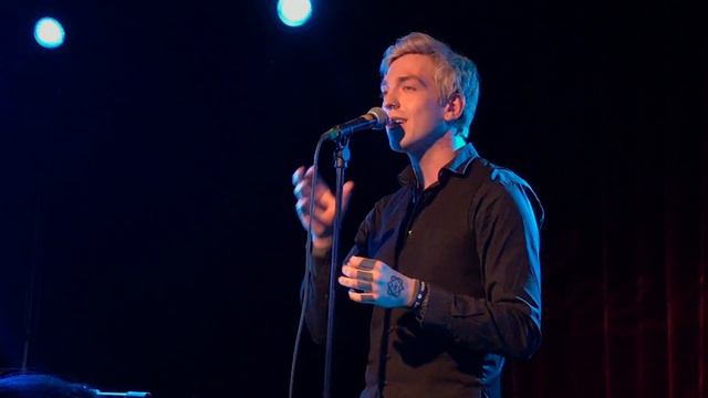 Ес Соя пустые слова, когда уже разжаты руки и мне было тогда шестнадцать 16тонн смотреть онлайн