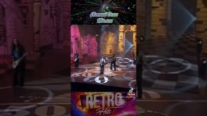 "Иволга" в исполнении Евгения Осина. Обычно эту песню играли мальчишки во дворе вечером