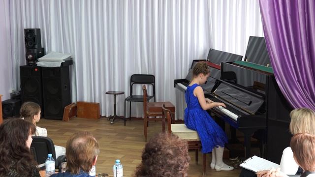 Рябцева Валерия - Т. Кулиев "Колыбельная" Л. Шукайло вариации на тему "Песенка про кузнечика" смотреть онлайн