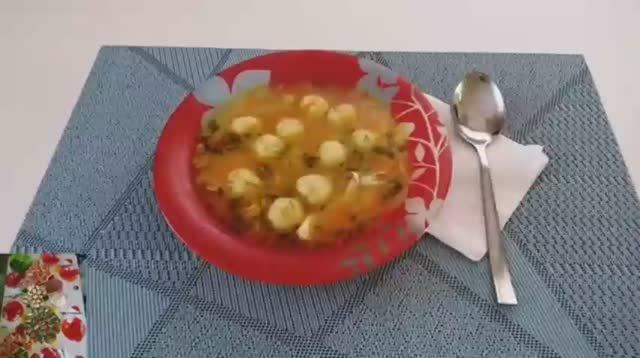 Куриный суп с сырными шариками