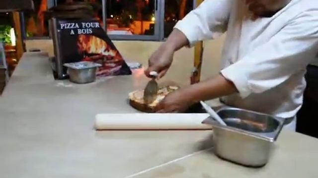 Незабываемая Пицца на углях в курортном Тунисе. Волшебная чудо - печь! смотреть онлайн