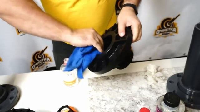 Как клеить ПВХ трубы  Используем клей Tangit PVC U  и обезжириватель