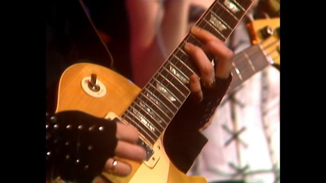 The Runaways - Cherry Bomb смотреть онлайн