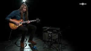 Behringer TM300 Tube Amp Modeller Pedal | Gear4music demo