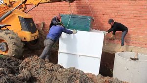 Установка септика Юнилос 8 2500 П + 2 рассасывающих колодца