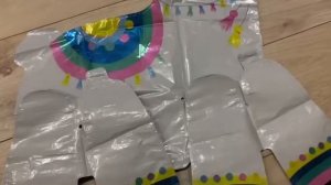 Надуваем фольгированный шар с Wildberries за 300руб., смотрите, что вышло.