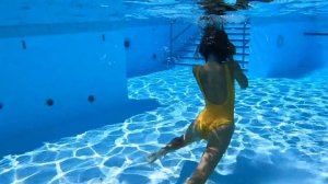Carla Underwater - Fun time at the pool