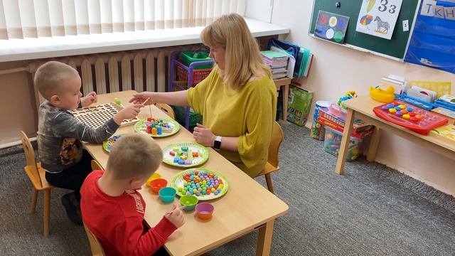 Формирование сенсорных эталонов методом М.Монтенссори