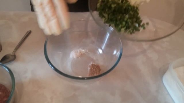 Обалденные чебуреки с  мясом тесто на луковом соке! Очень вкусный рецепт!