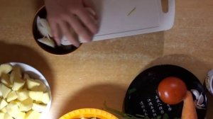 Мясо с баклажанами и картофелем в мультиварке