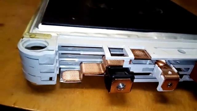 Батарея Ниссан Лиф. Разборка. смотреть онлайн