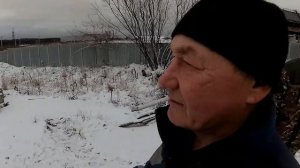 Обвязка винтовых свай швеллером и  двутавром\трактор вместо крана