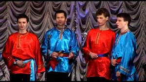 Русская народная песня «При лужку». Исполняет мужской хор.