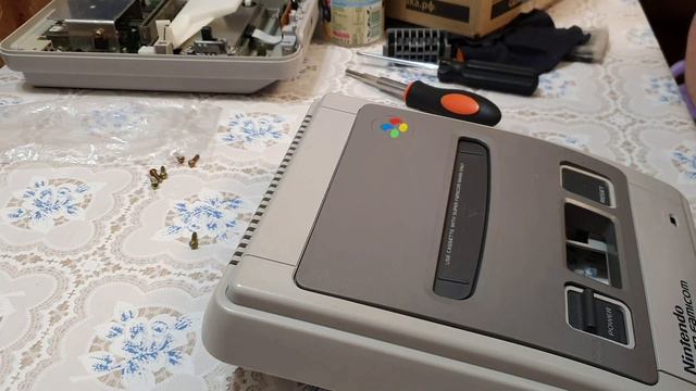 Собираю Super Famicom после Отбеливания