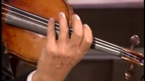 Uto Ughi Paganini Fantasia - YouTube.flv