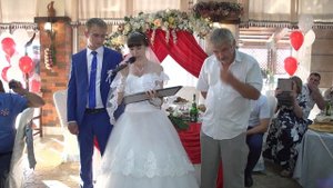 Сюрприз для папы от дочери. Довела папу до слез