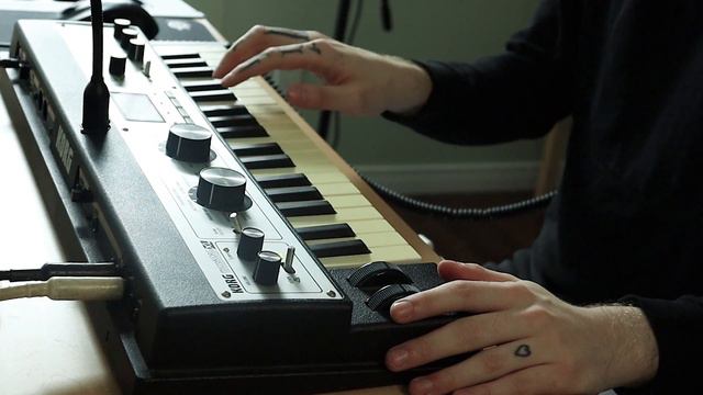 Ghost Soup [Making Music with the MICROKORG XL Vocoding Synthesizer] смотреть онлайн