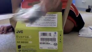 Unboxing JVC EVERIO GZ-MS120